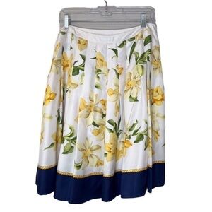 Tommy Bahama Floral 100% Silk Pleated Skirt Sz 2 EUC
